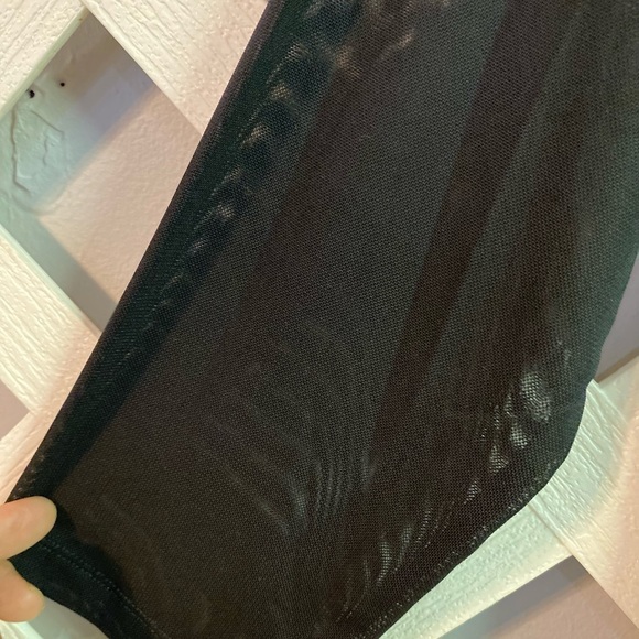 LOGO by Lori Goldstein Rayon 230 Top with Mesh 3/4 Length Sleeves Black Medium - Picture 3 of 6